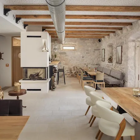 New - Casa Columba - 4 Star Design Boutique With Outdoor Pool & Private Garden (adults Only) Makarska