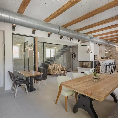 Casa Columba - 4 Star Design Boutique With Outdoor Pool & Private Garden (adults Only) Affittacamere 4*