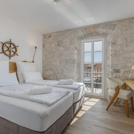 Guest house New - Casa Columba - 4 Star Design Boutique With Outdoor Pool & Private Garden (adults Only) 4*