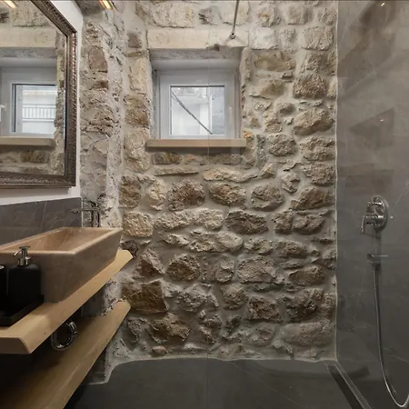 New - Casa Columba - 4 Star Design Boutique With Outdoor Pool & Private Garden (adults Only) Guest house Makarska