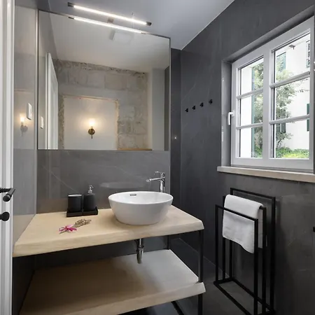 New - Casa Columba - 4 Star Design Boutique With Outdoor Pool & Private Garden (adults Only)