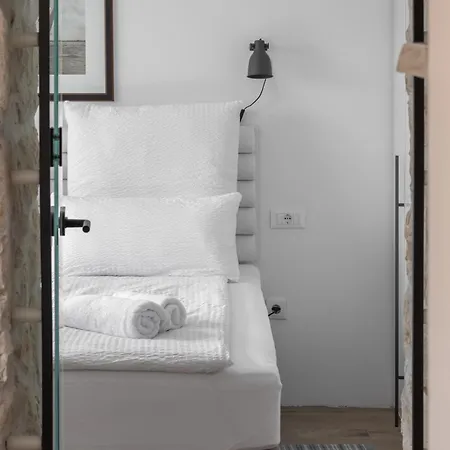 Guest house New - Casa Columba - 4 Star Design Boutique With Outdoor Pool & Private Garden (adults Only) 4*