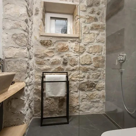 New - Casa Columba - 4 Star Design Boutique With Outdoor Pool & Private Garden (adults Only) Makarska