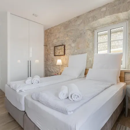 Guest house New - Casa Columba - 4 Star Design Boutique With Outdoor Pool & Private Garden (adults Only) Makarska