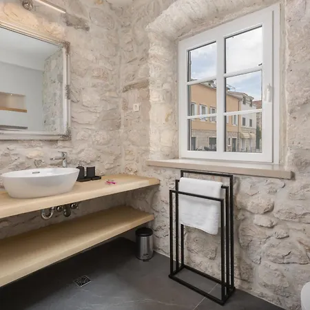 New - Casa Columba - 4 Star Design Boutique With Outdoor Pool & Private Garden (adults Only) Makarska