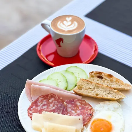 Casa Columba - 4 Star Design Boutique With Outdoor Pool & Private Garden (adults Only) Affittacamere Makarska