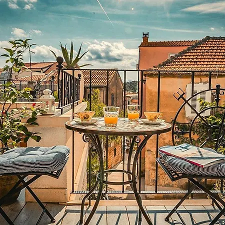 Casa Columba - Adults Only 4 Star Boutique With Outdoor Pool & Private Garden Gæstehus Makarska