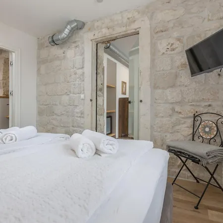 New - Casa Columba - 4 Star Design Boutique With Outdoor Pool & Private Garden (adults Only) Makarska