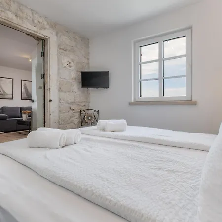 New - Casa Columba - 4 Star Design Boutique With Outdoor Pool & Private Garden (adults Only) Makarska
